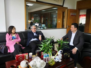 全國工商聯(lián)醫(yī)藥業(yè)商會王靜麗女士蒞臨仁和中進考察訪問